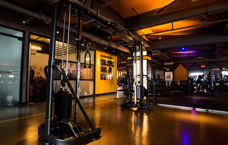 健身房器材