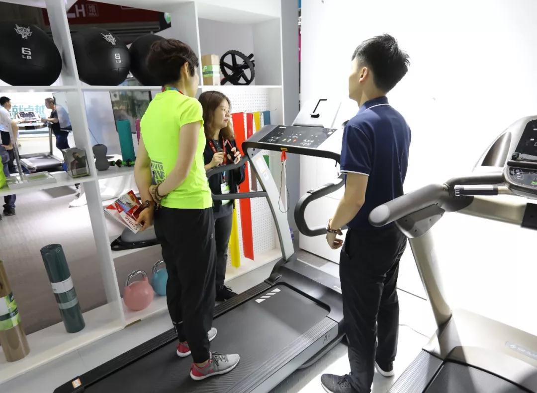 健身器材-jiuyou.com阿里语音智能A5跑步机 健身器材-jiuyou.com阿里语音智能A5跑步机