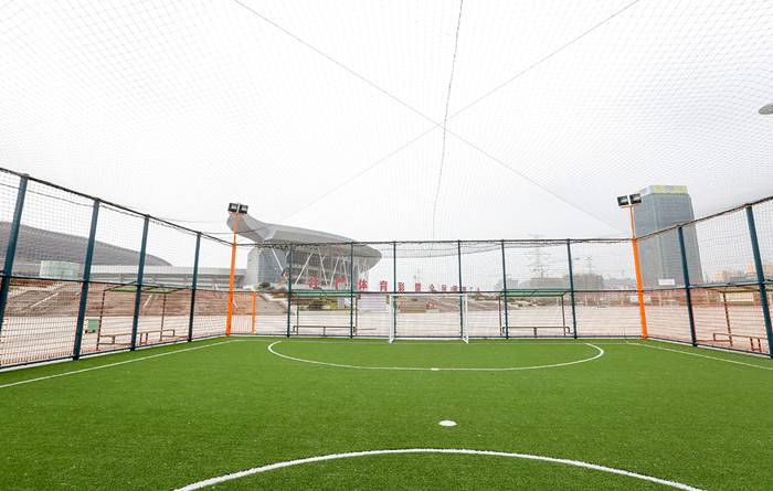 广西健身器材厂家-jiuyou.com五人制足球场